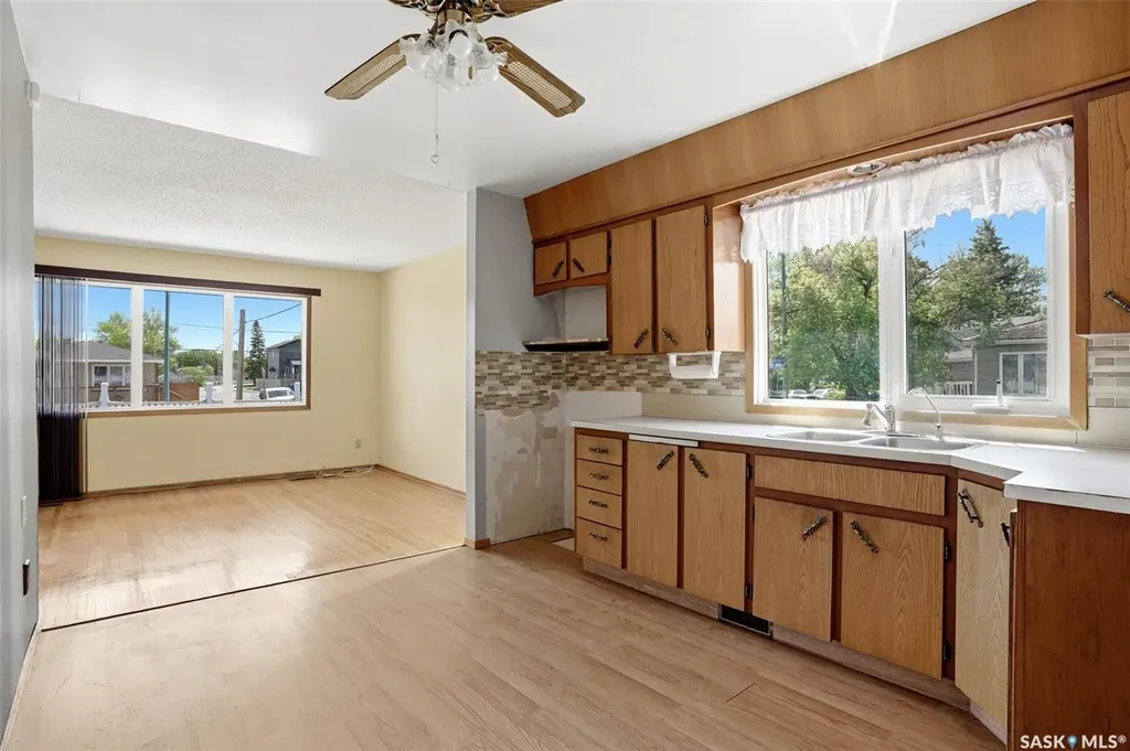 2078 Mcara Street Regina SK S4N 2V6