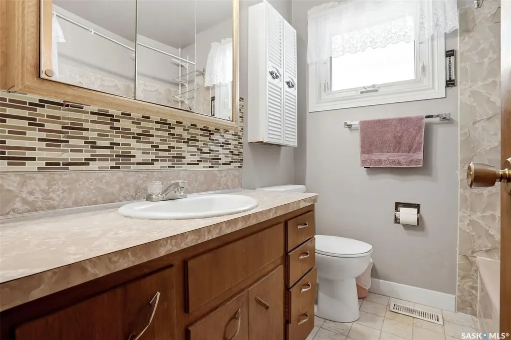 2078 Mcara Street Regina SK S4N 2V6