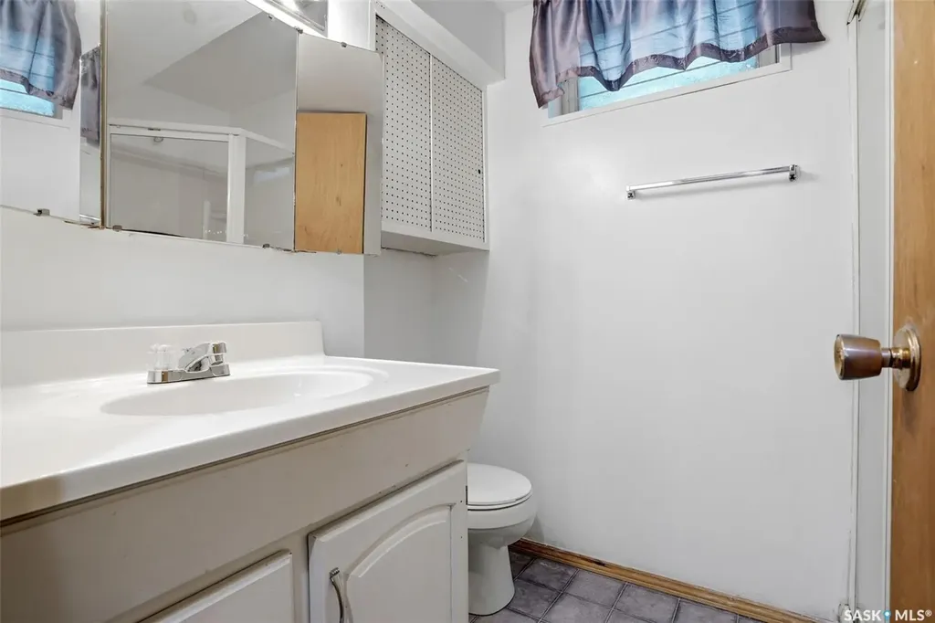 2078 Mcara Street Regina SK S4N 2V6
