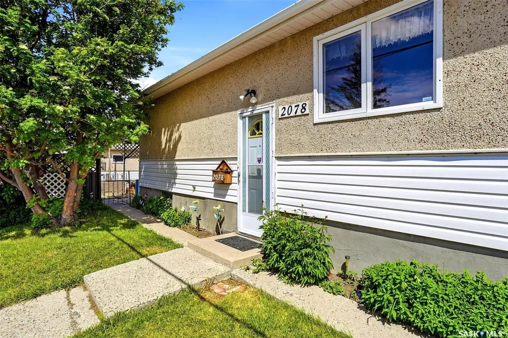 2078 Mcara Street Regina SK S4N 2V6