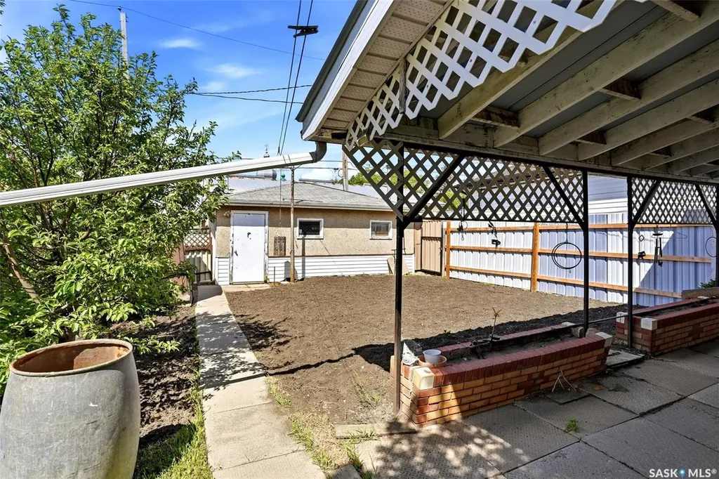 2078 Mcara Street Regina SK S4N 2V6