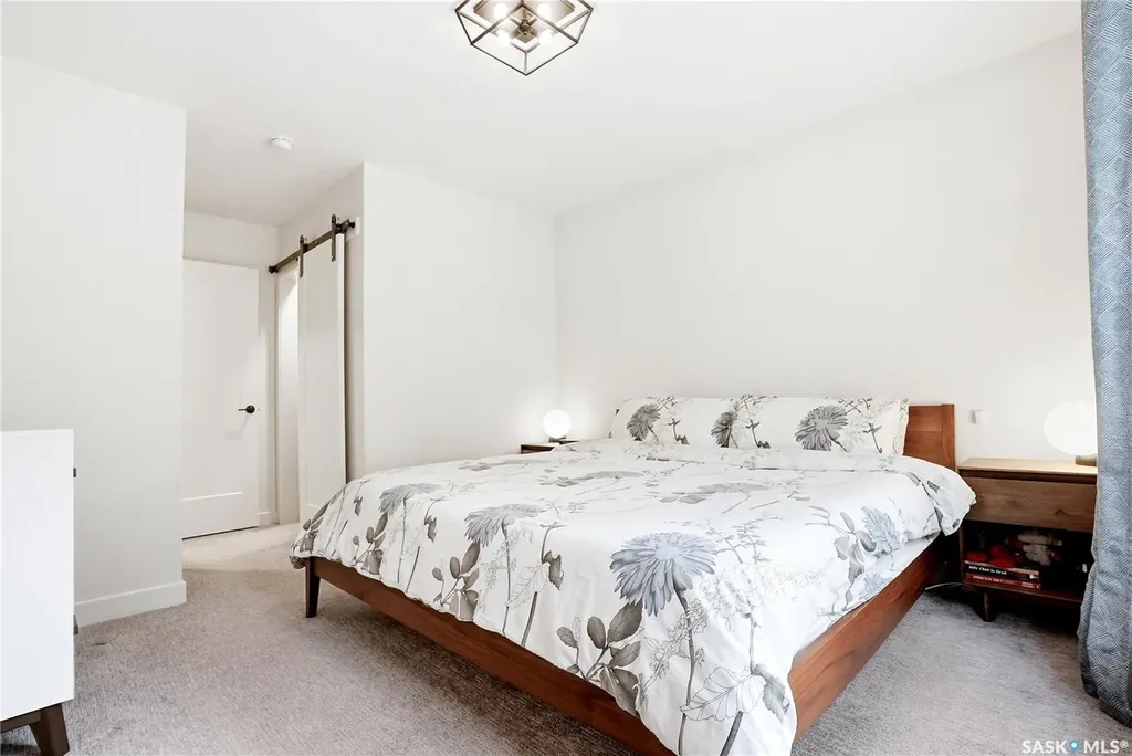 1719 Lorne Avenue Saskatoon SK S7H 1Y3