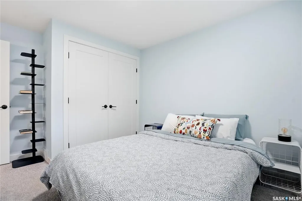 1719 Lorne Avenue Saskatoon SK S7H 1Y3