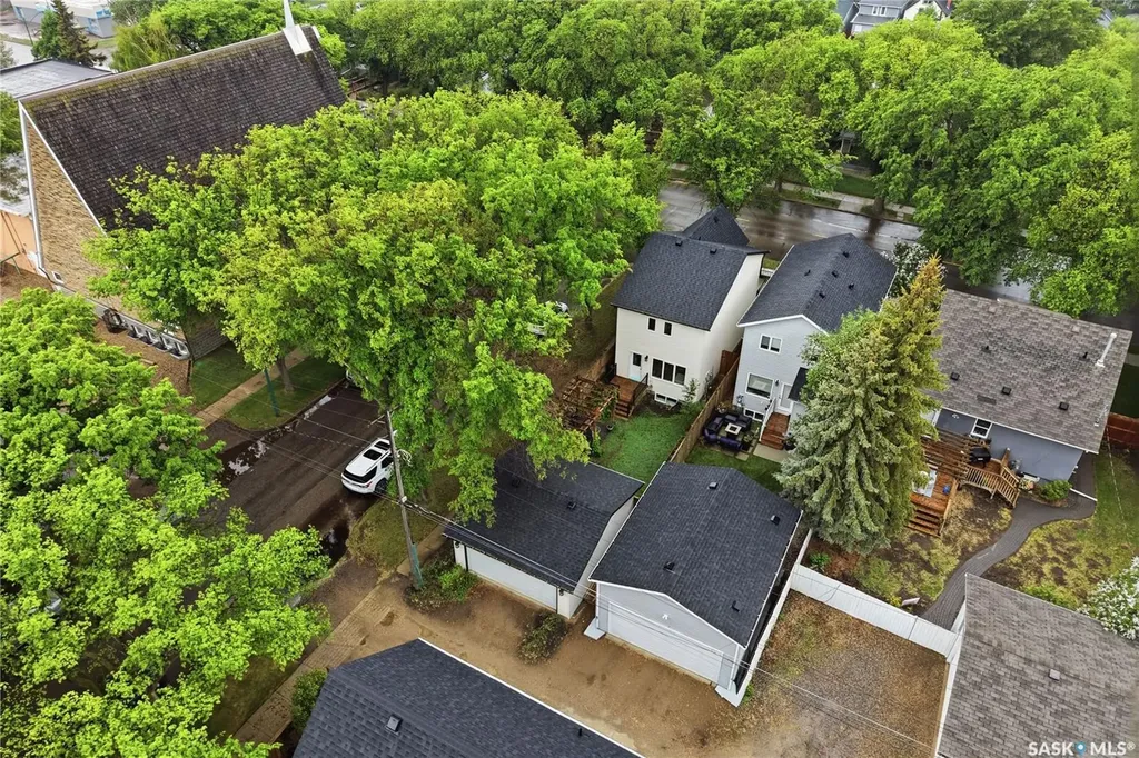 1719 Lorne Avenue Saskatoon SK S7H 1Y3