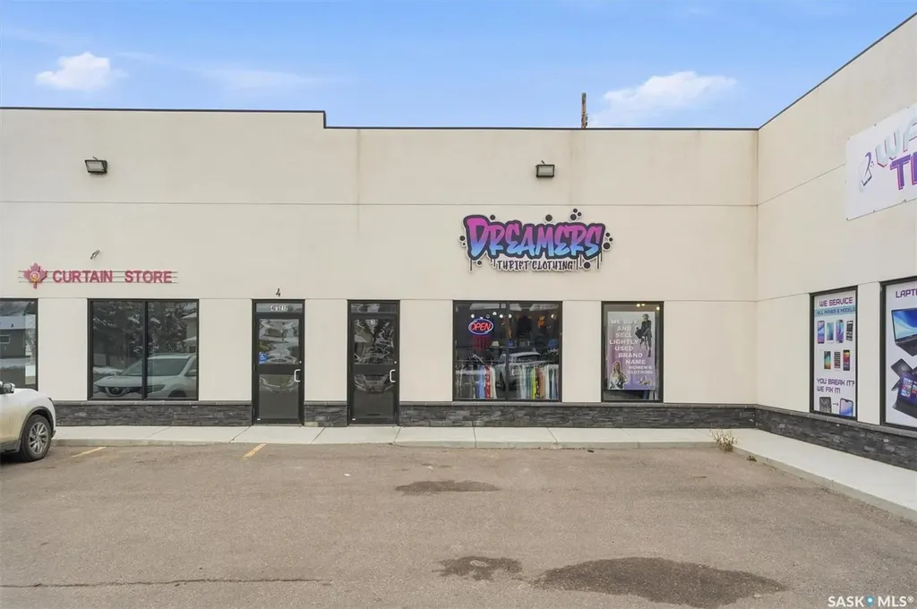 212 Central Street Warman SK S0K 0A1