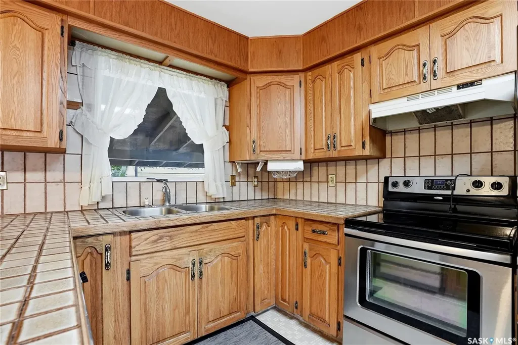 6007 4th Street Rosthern SK S0K 3R0