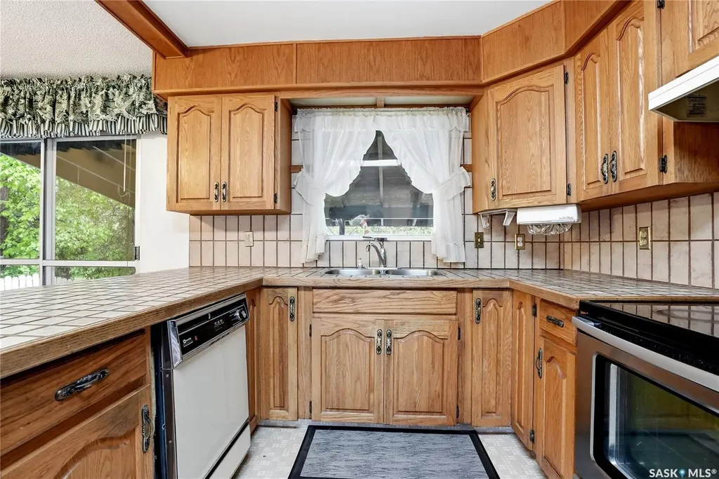 6007 4th Street Rosthern SK S0K 3R0