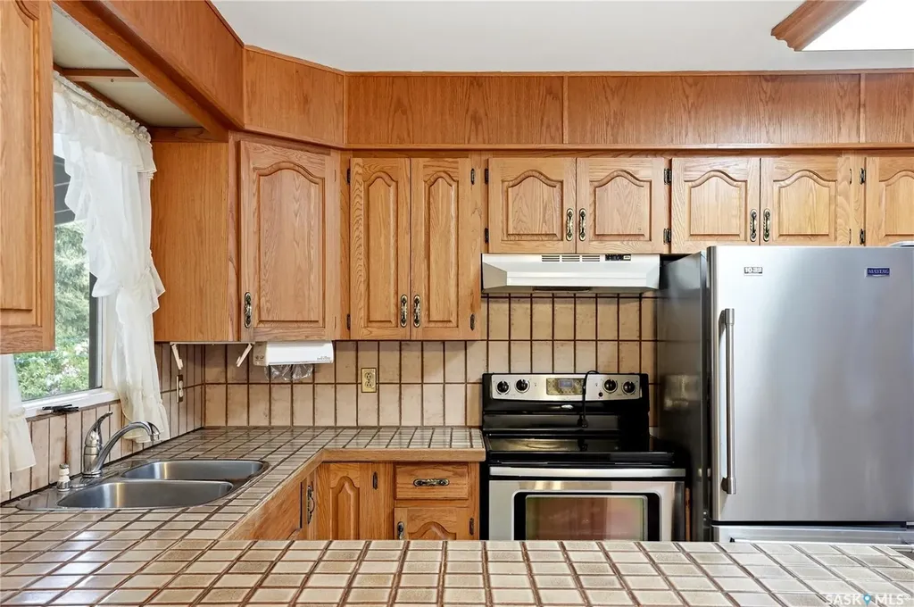 6007 4th Street Rosthern SK S0K 3R0