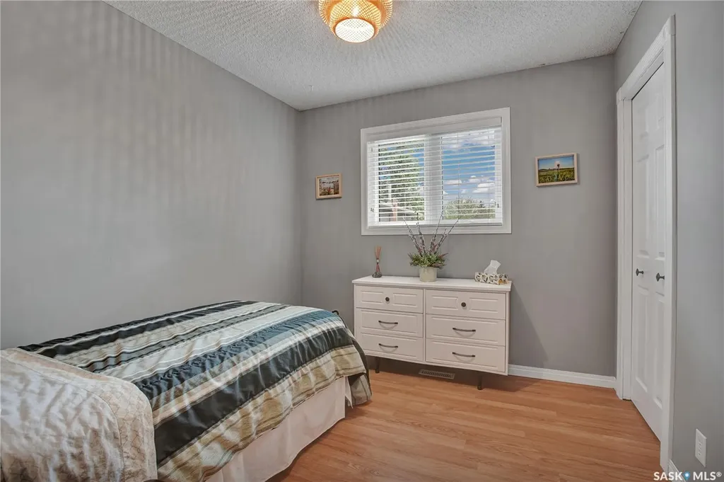 231 Roborecki Crescent Saskatoon SK S7K 5L1