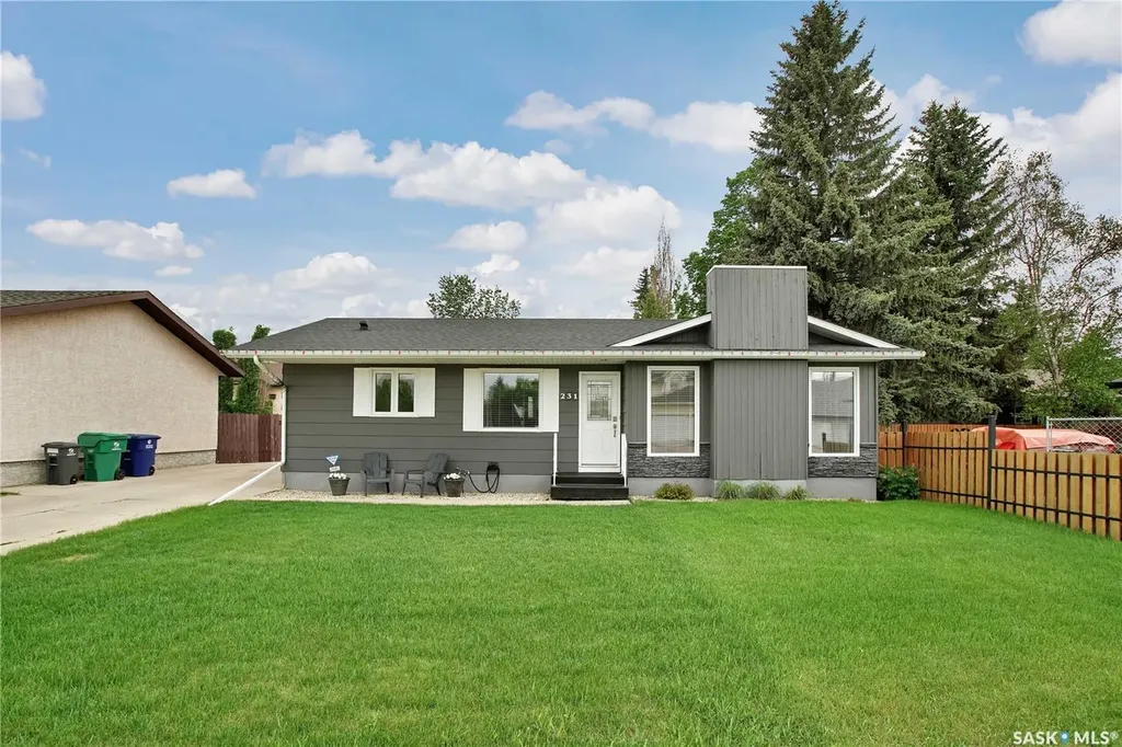 231 Roborecki Crescent Saskatoon SK S7K 5L1