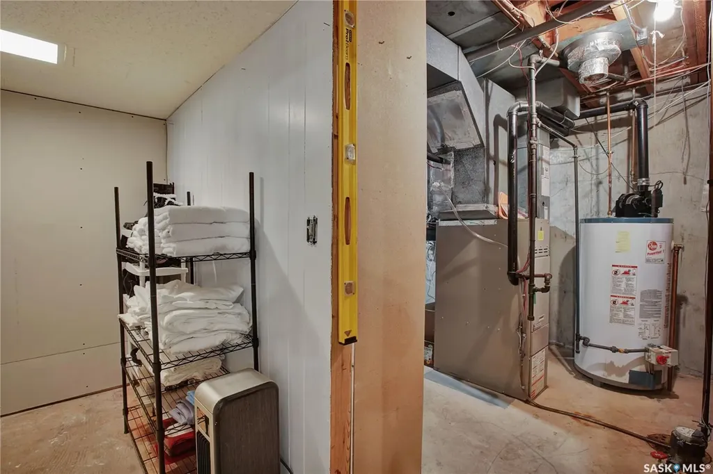 231 Roborecki Crescent Saskatoon SK S7K 5L1