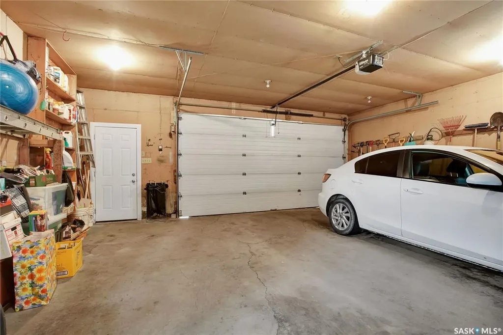231 Roborecki Crescent Saskatoon SK S7K 5L1