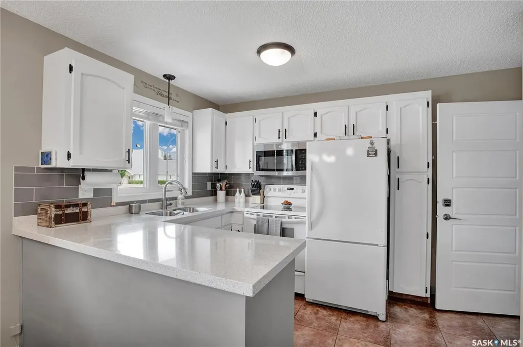 231 Roborecki Crescent Saskatoon SK S7K 5L1