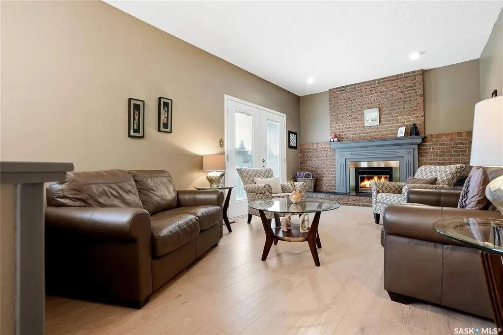 723 Candle Court Saskatoon SK S7K 4Z9