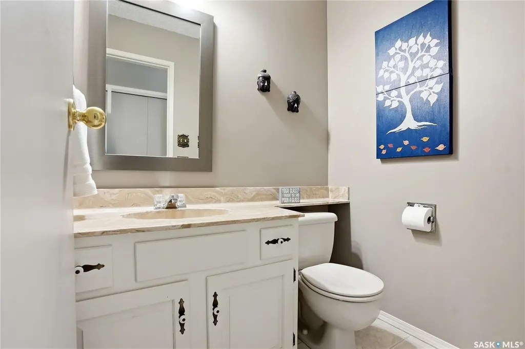 723 Candle Court Saskatoon SK S7K 4Z9