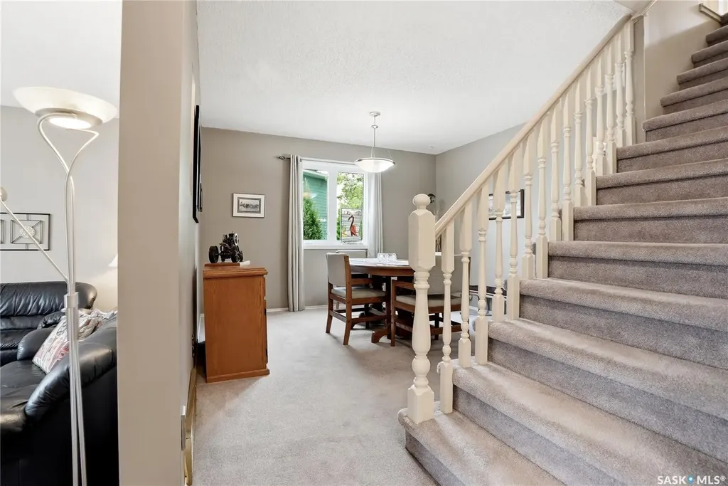 723 Candle Court Saskatoon SK S7K 4Z9