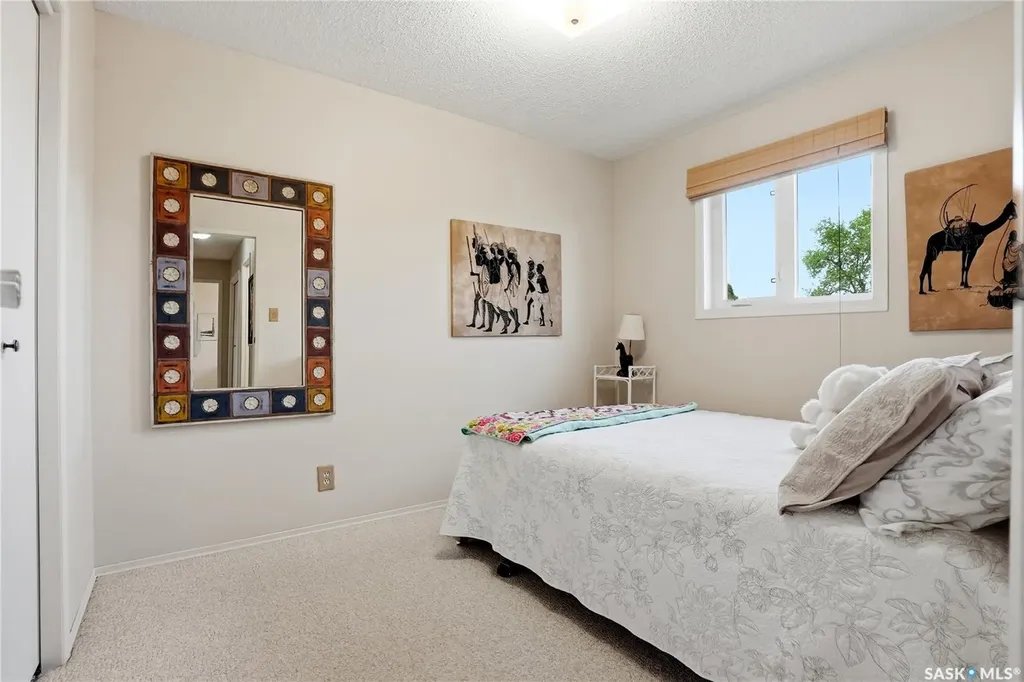 723 Candle Court Saskatoon SK S7K 4Z9