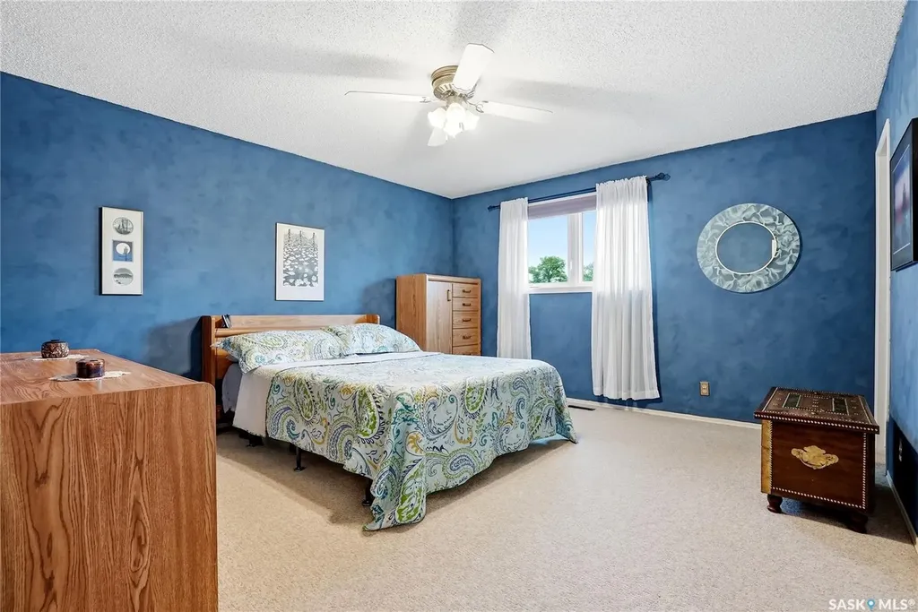 723 Candle Court Saskatoon SK S7K 4Z9