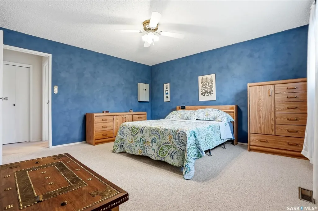 723 Candle Court Saskatoon SK S7K 4Z9