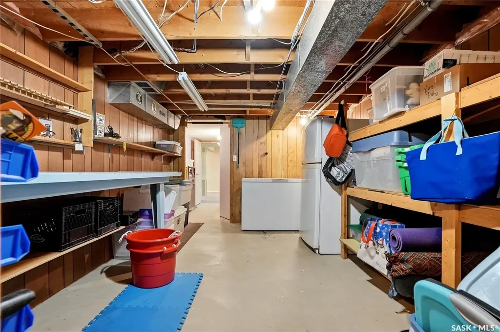 723 Candle Court Saskatoon SK S7K 4Z9