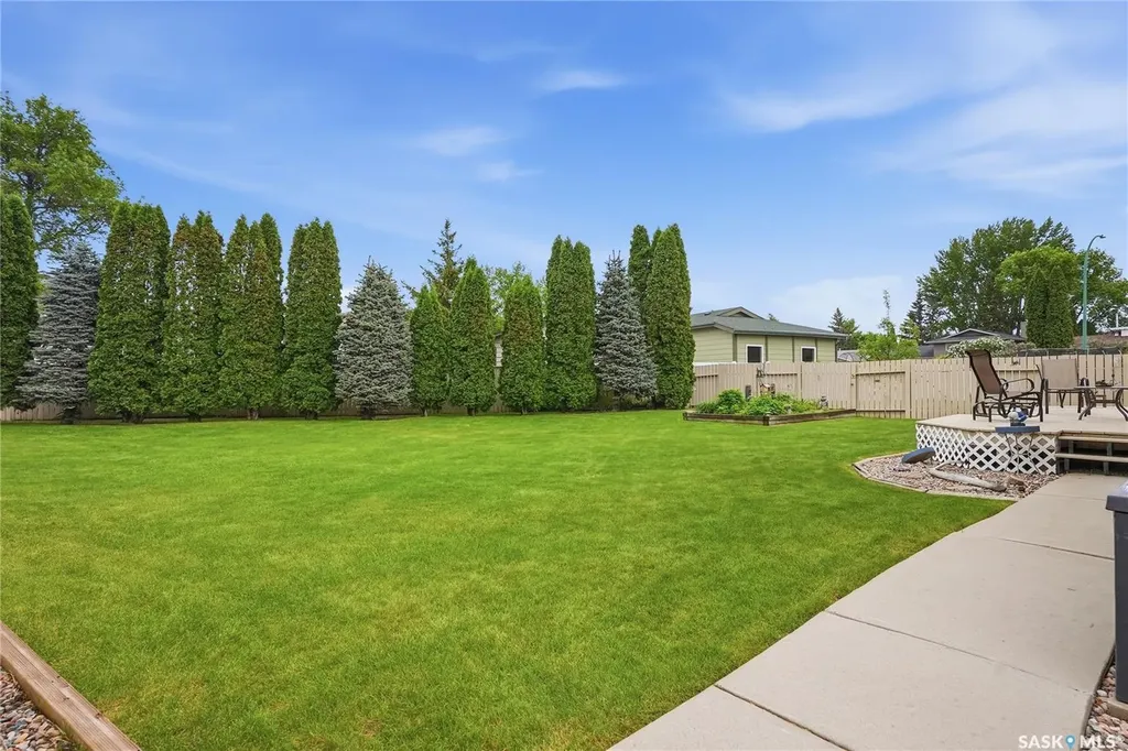 723 Candle Court Saskatoon SK S7K 4Z9