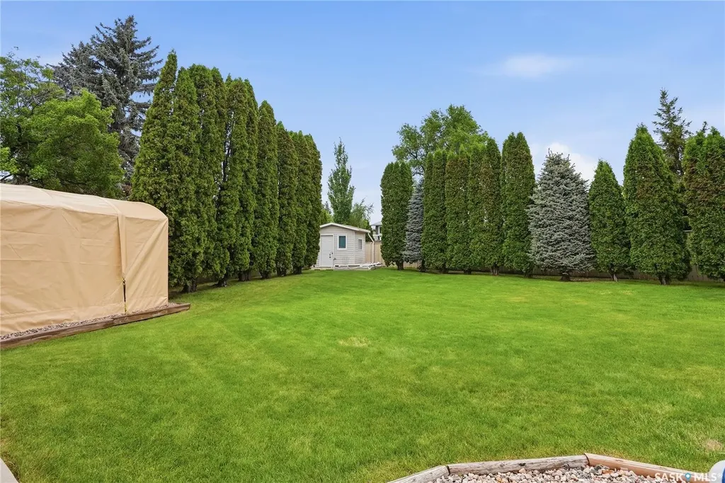 723 Candle Court Saskatoon SK S7K 4Z9