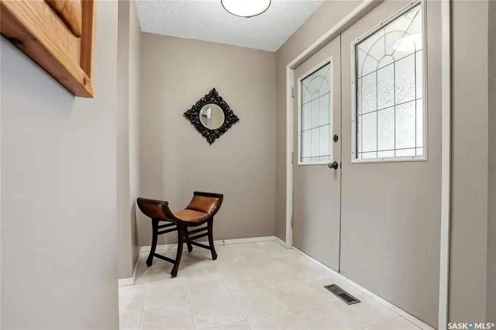 723 Candle Court Saskatoon SK S7K 4Z9