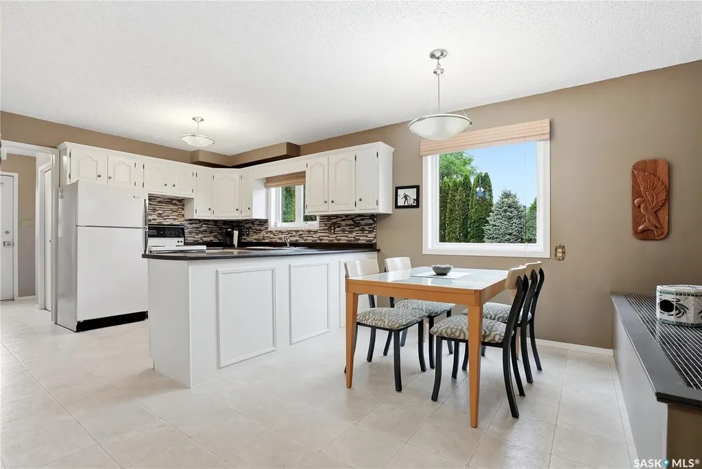 723 Candle Court Saskatoon SK S7K 4Z9