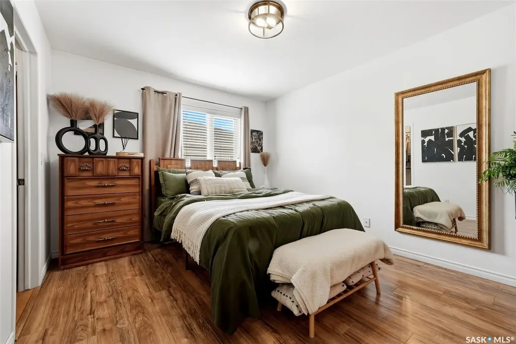 4042 Buckingham Drive Regina SK S4V 3A9