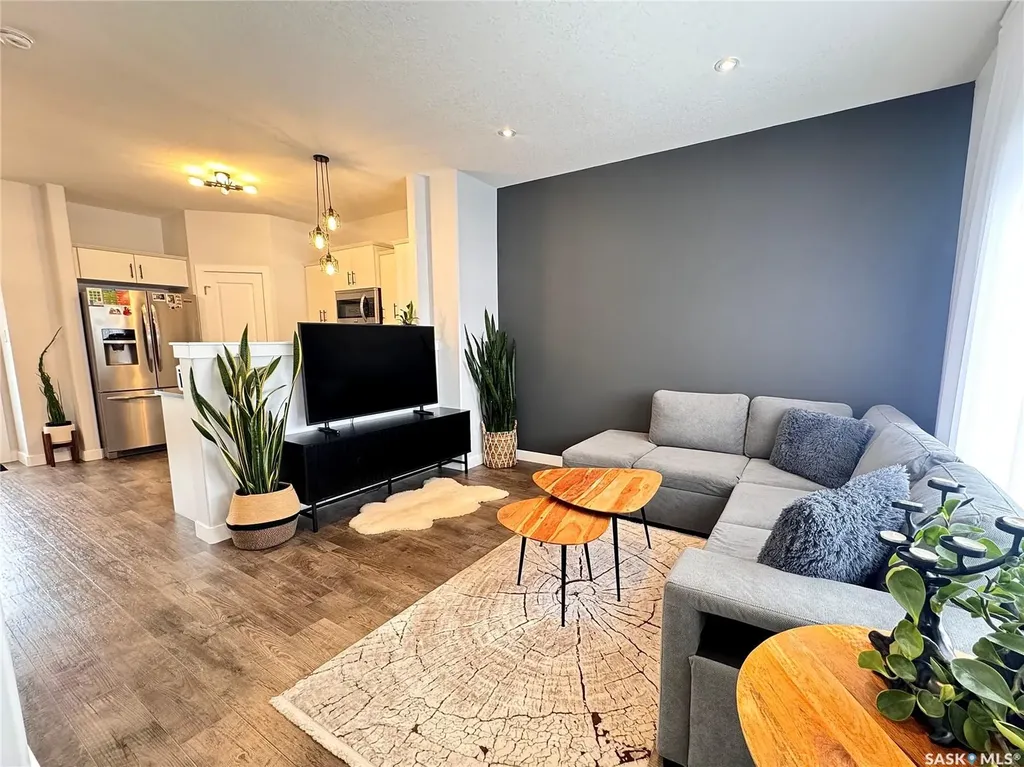 7937 Flax Avenue Regina SK S4Y 0E6
