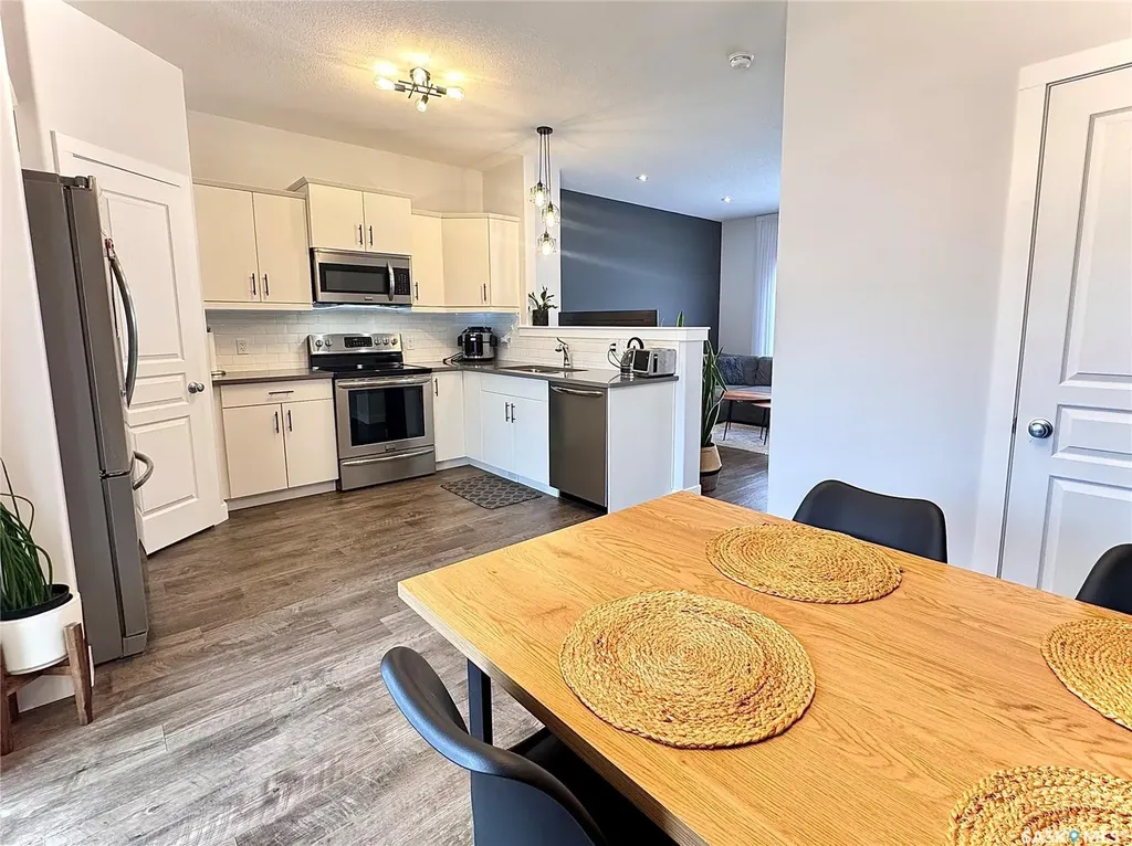 7937 Flax Avenue Regina SK S4Y 0E6