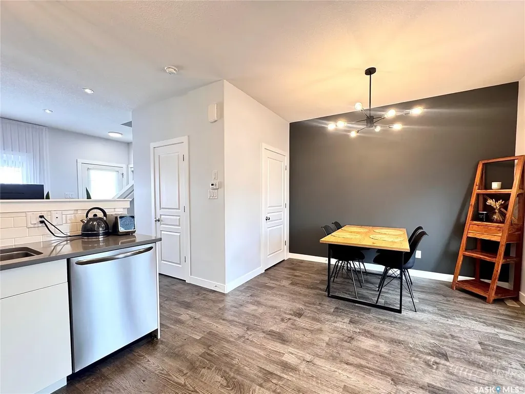 7937 Flax Avenue Regina SK S4Y 0E6