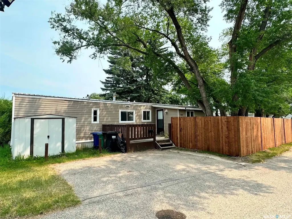 1524 Rayner Avenue Saskatoon SK S7N 1Y1
