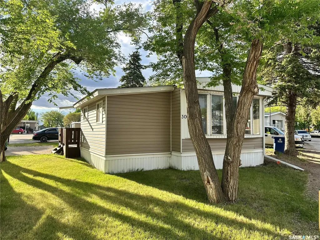 1524 Rayner Avenue Saskatoon SK S7N 1Y1