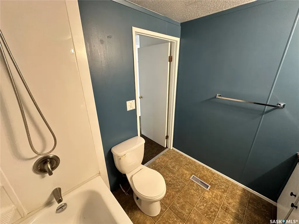 1524 Rayner Avenue Saskatoon SK S7N 1Y1