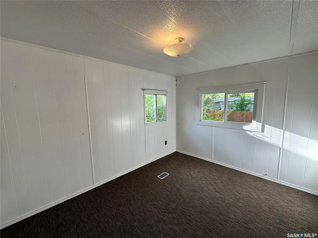 1524 Rayner Avenue Saskatoon SK S7N 1Y1