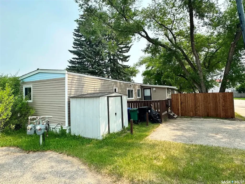 1524 Rayner Avenue Saskatoon SK S7N 1Y1