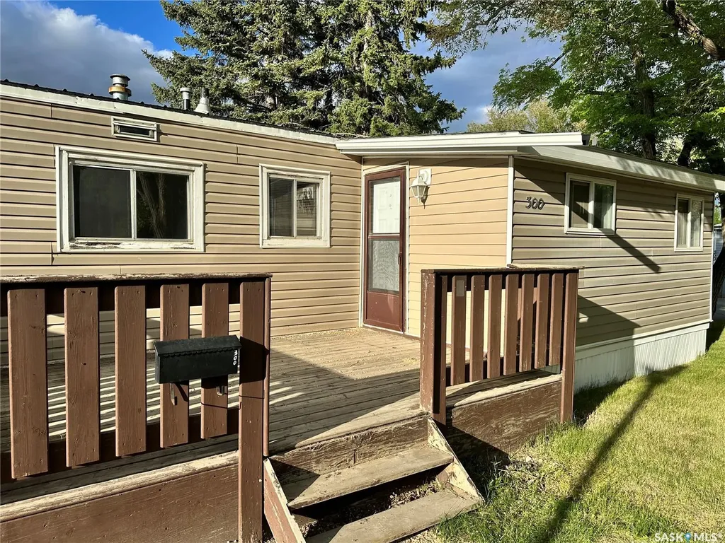 1524 Rayner Avenue Saskatoon SK S7N 1Y1