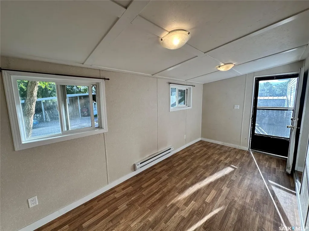 1524 Rayner Avenue Saskatoon SK S7N 1Y1