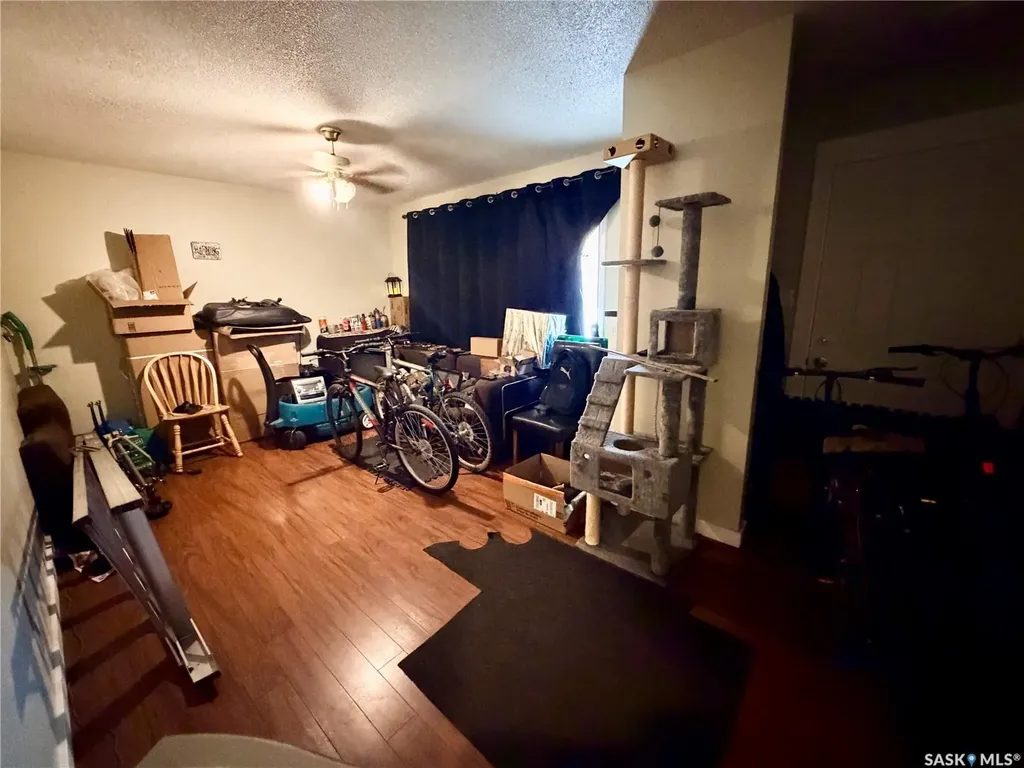 1022 110th Street North Battleford SK S9A 2H4