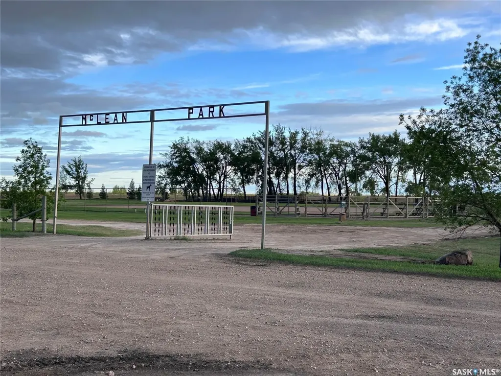 1.19 Acre Lot Railway Avenue Bethune SK S0G 0H0