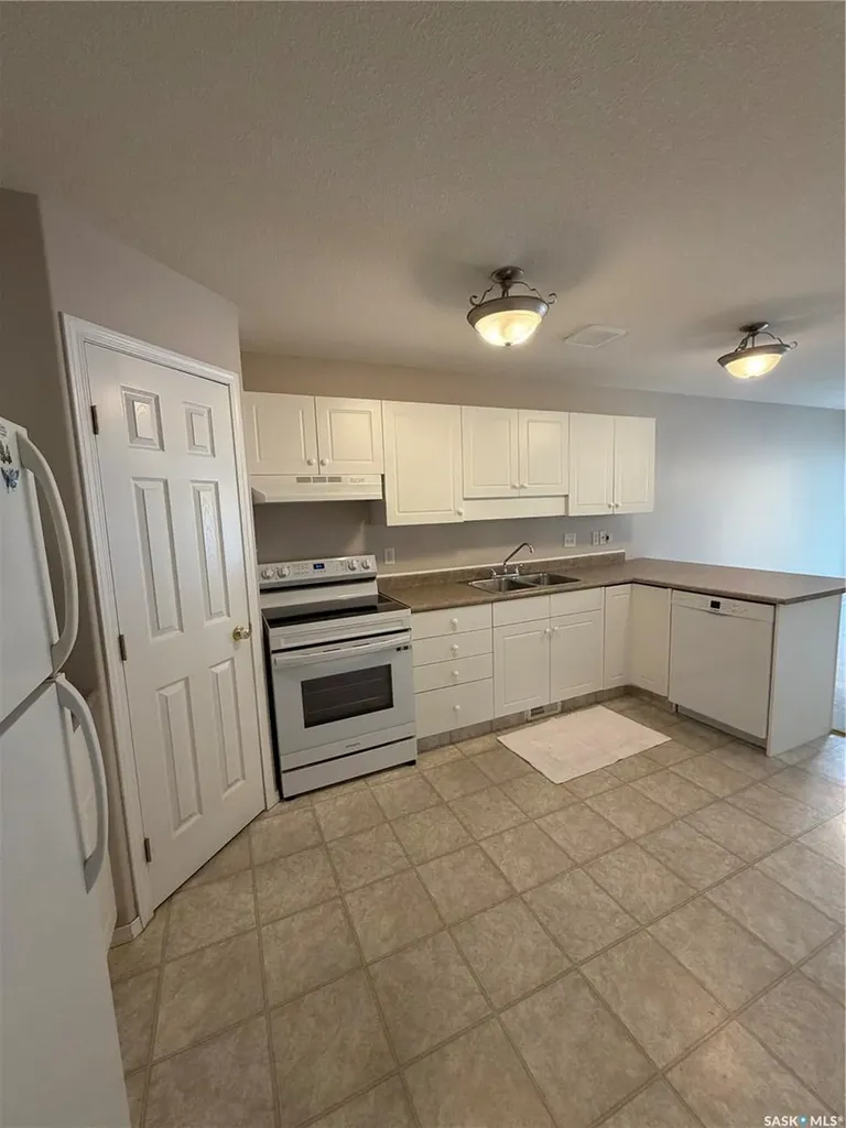 5424 Rochdale Boulevard Regina SK S4X 4M8