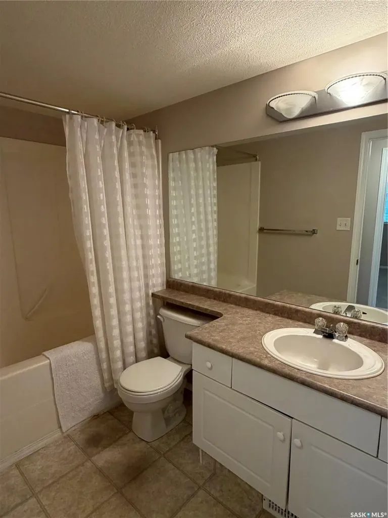 5424 Rochdale Boulevard Regina SK S4X 4M8