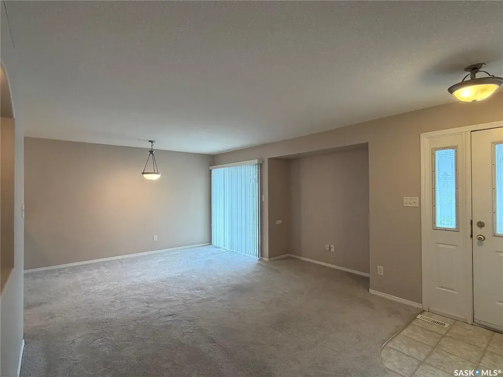 5424 Rochdale Boulevard Regina SK S4X 4M8