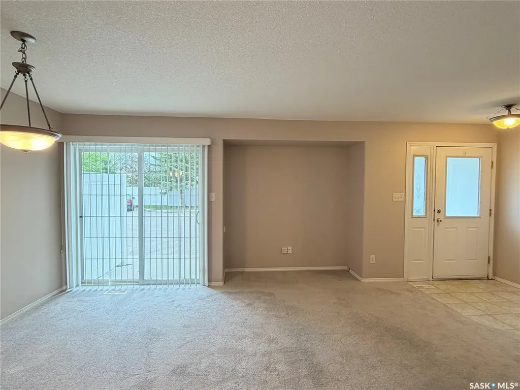 5424 Rochdale Boulevard Regina SK S4X 4M8