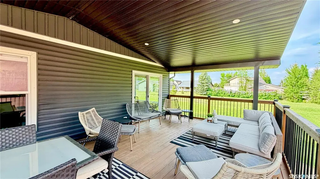 205 Ruby Drive Diefenbaker Lake SK S0L 1Z0