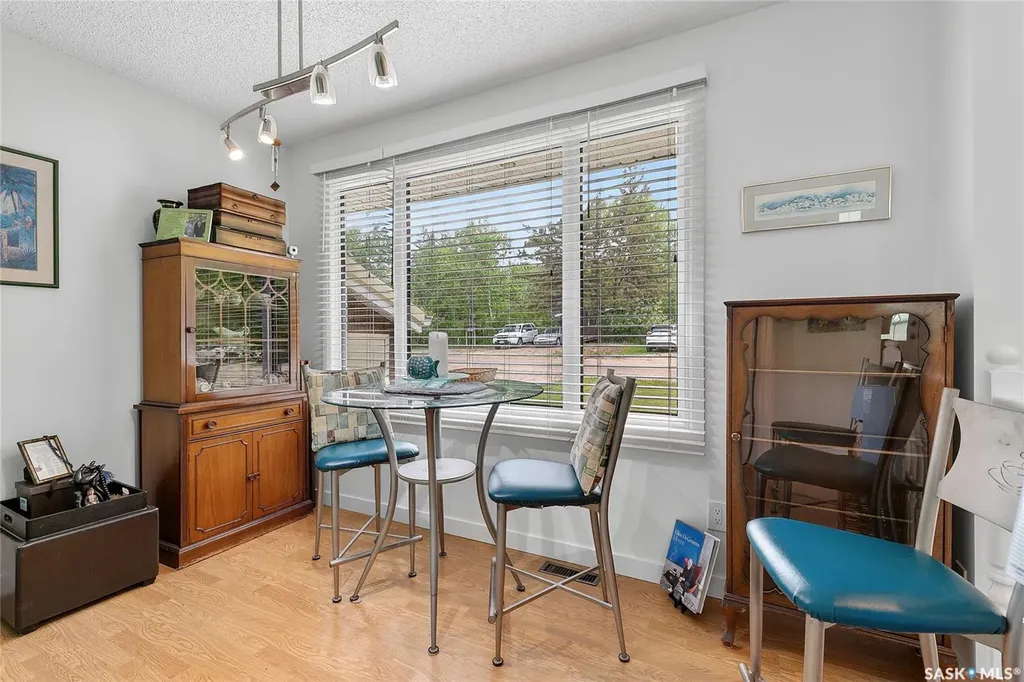 1402 6th Avenue Regina Beach SK S0G 4C0