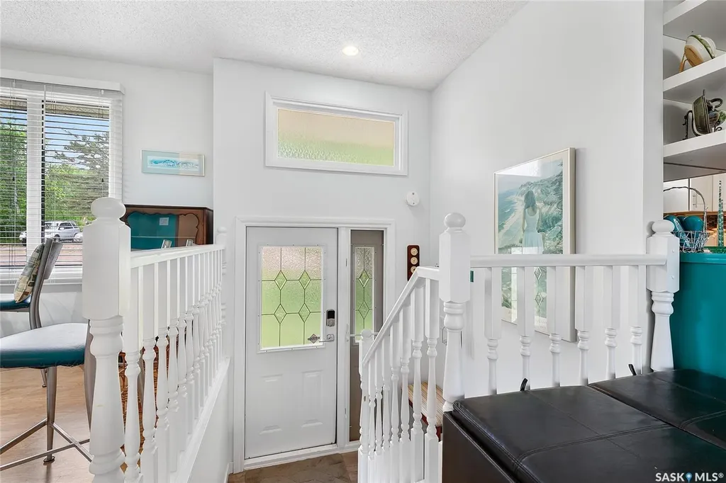 1402 6th Avenue Regina Beach SK S0G 4C0