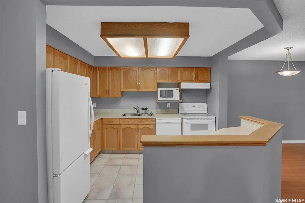 960 Assiniboine Avenue E Regina SK S4V 2P8
