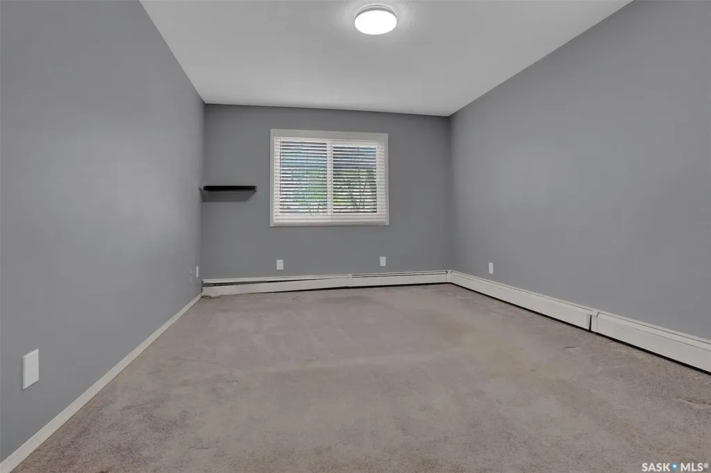 960 Assiniboine Avenue E Regina SK S4V 2P8
